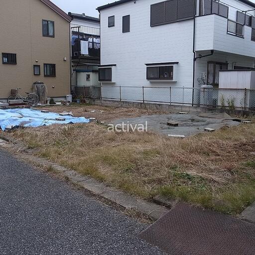 越谷市神明町 土地 「満額じゃないと売らない」と言っていた売主様の希望通り値引きなしの満額でご売却しました。ただし、満額で買う条件として測量費用は売主様が負担しました。
