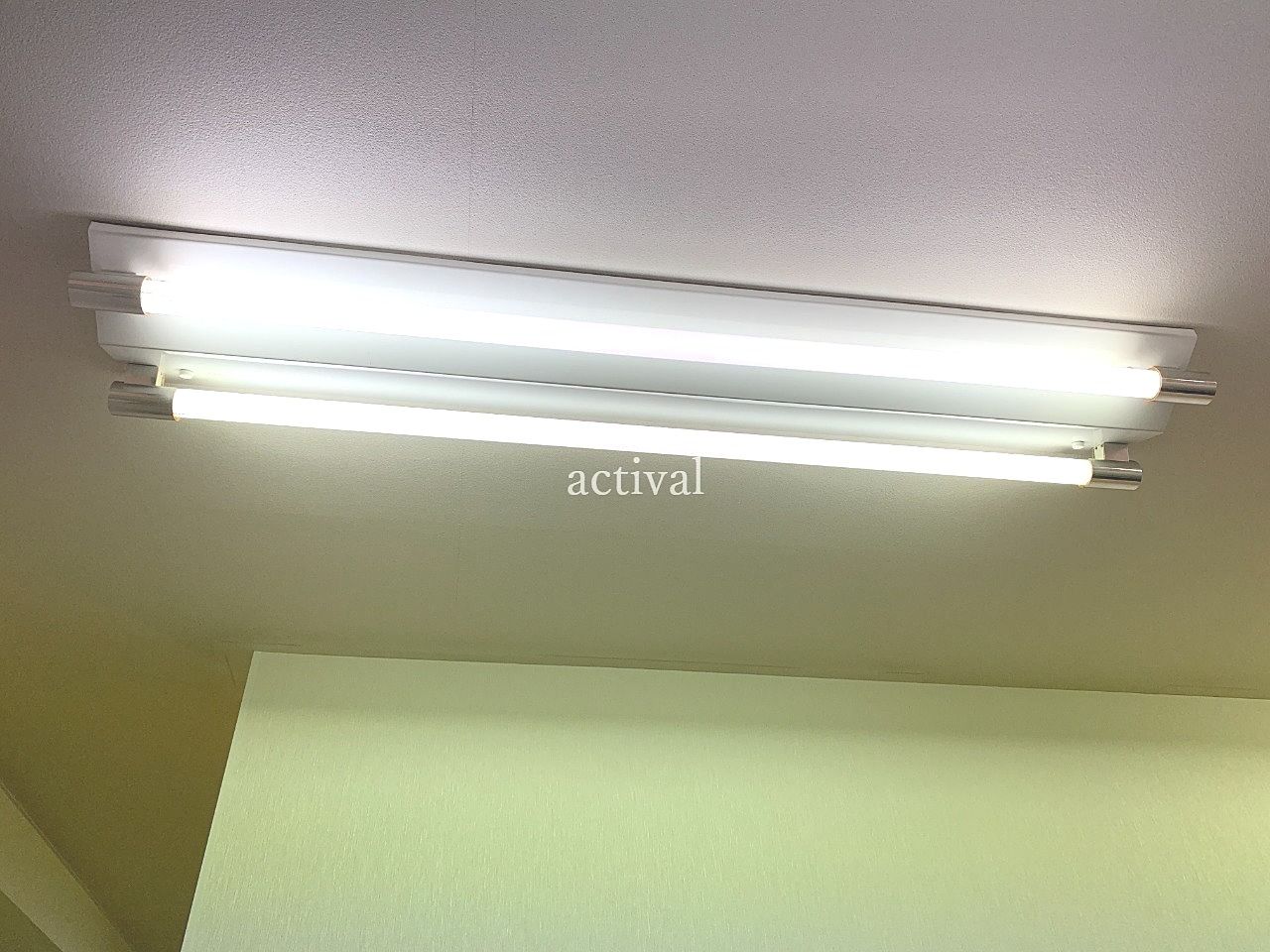 ア・ス・ヴェルデ週貸店舗の蛍光灯を交換しました。
