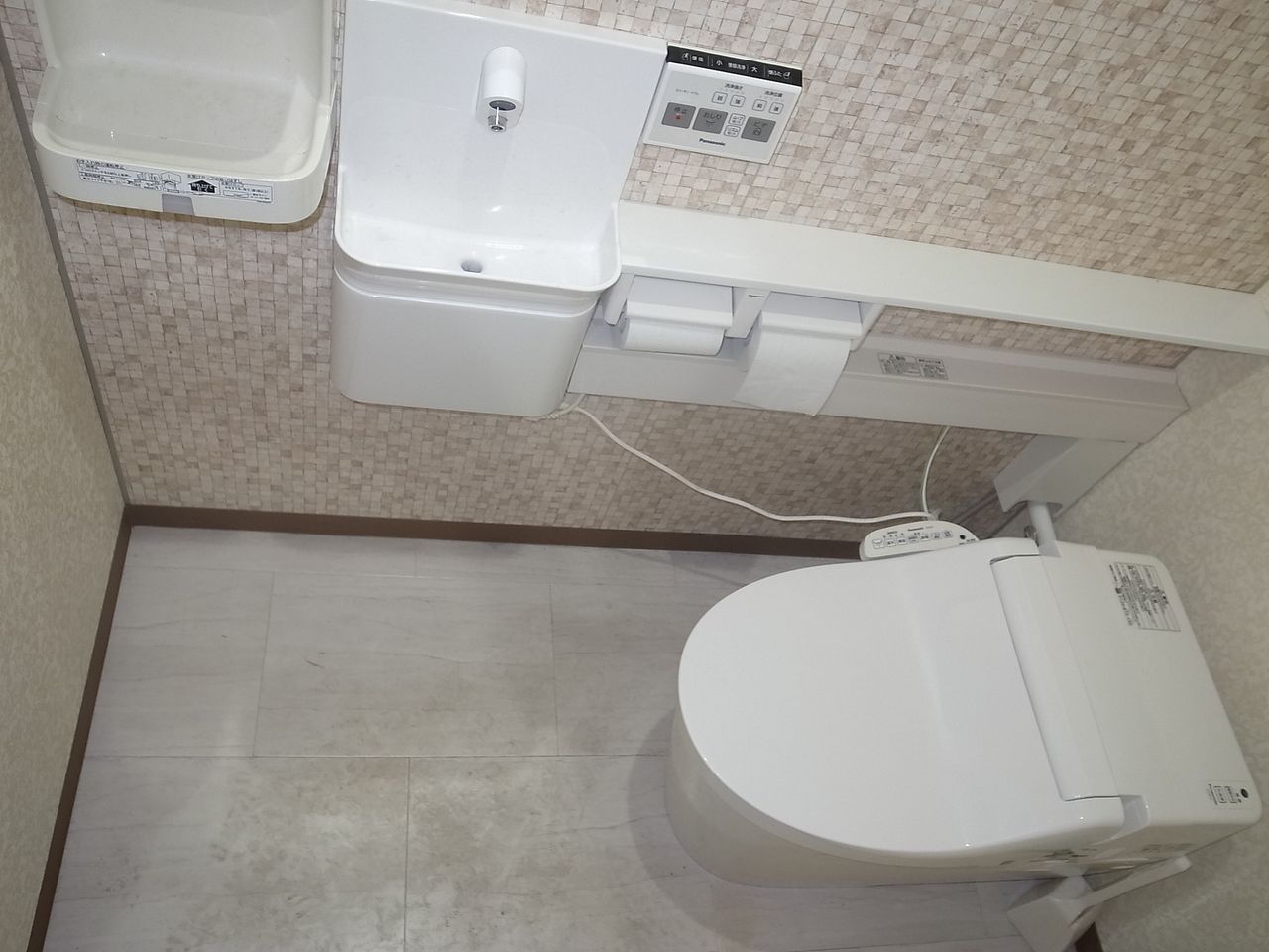 ア・ス・ヴェルデレンタルスペースのトイレです！！